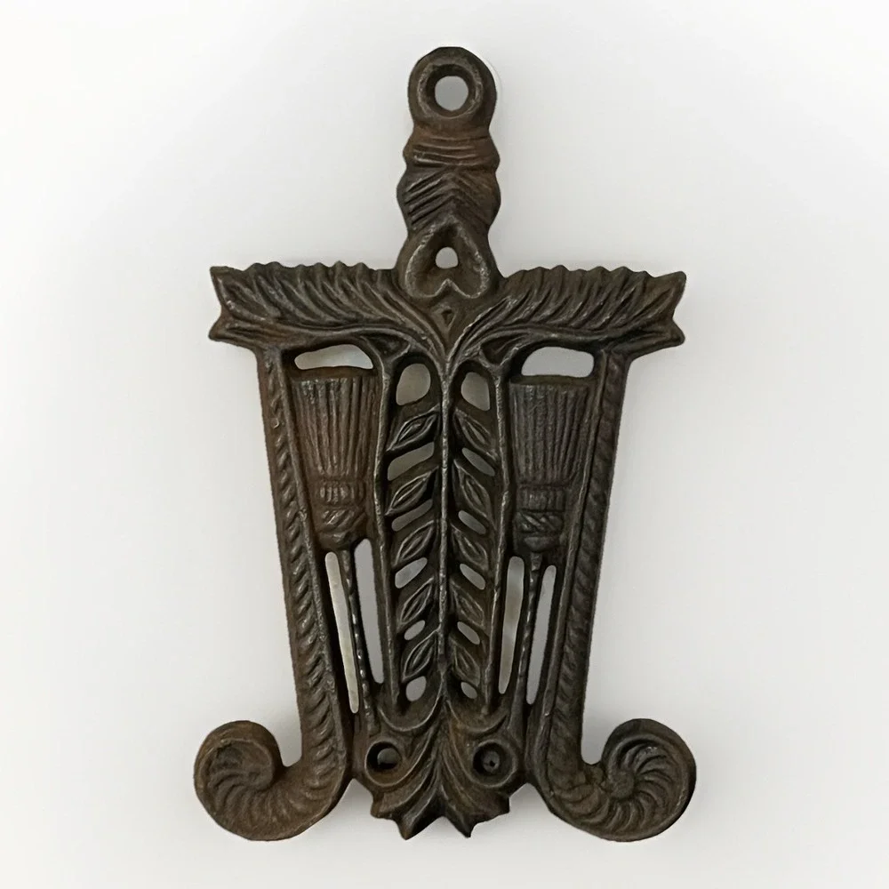 Vintage WILTON Cast Iron Trivet Brooms Wheat Stalk and Heart Shape 5